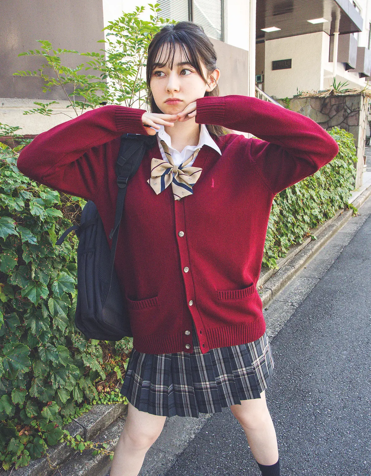 赤カーデ