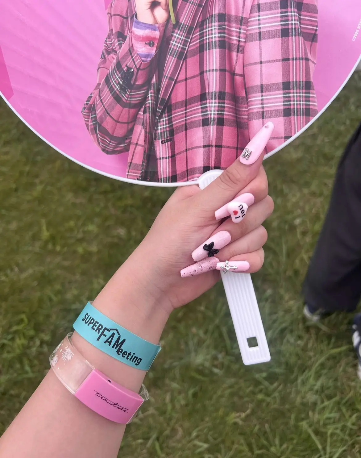 休日ネイルどうしてる？ イマドキJKのリの画像_1