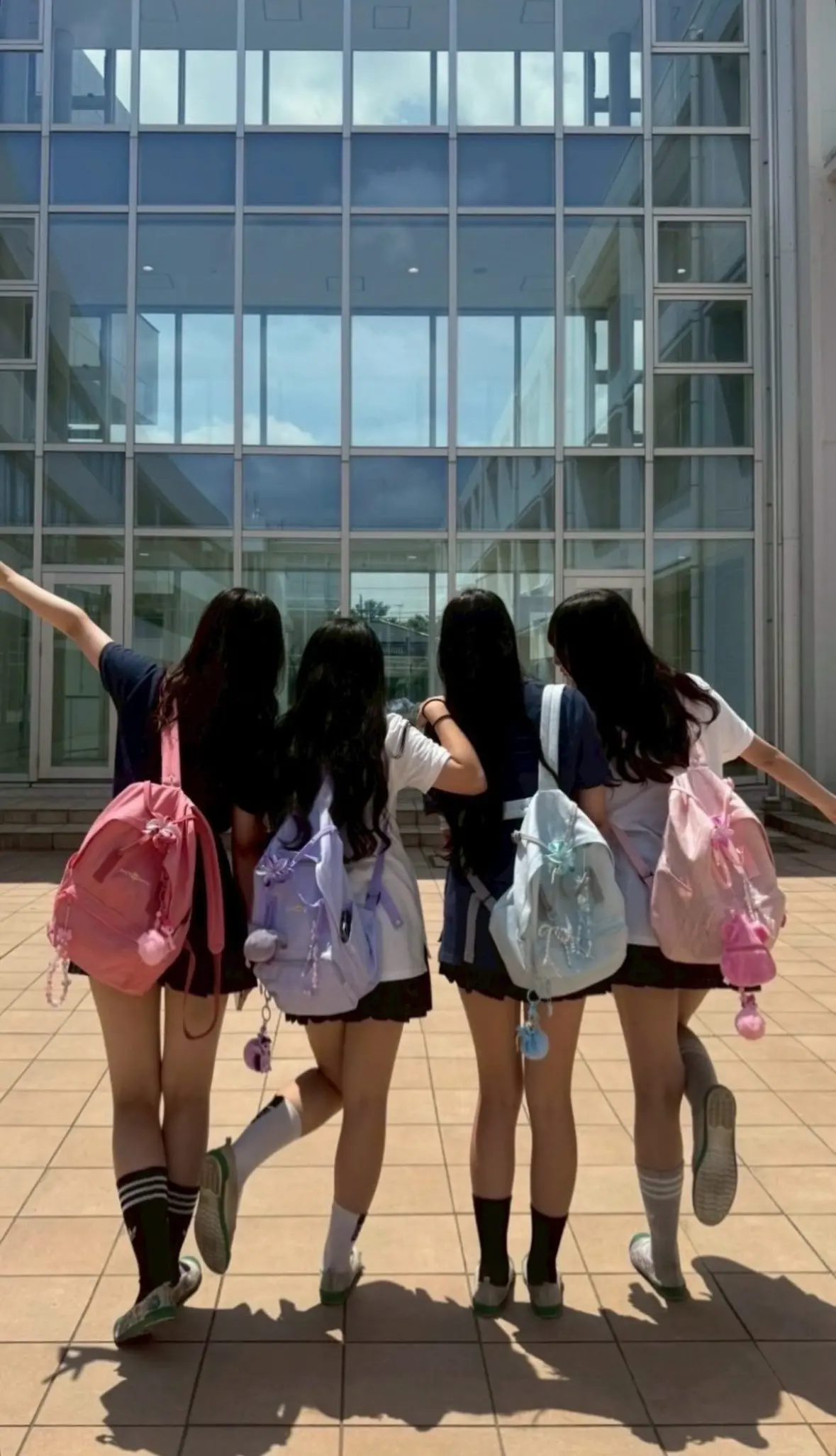 スクバに肩掛けよりリュックがトレンド！Jの画像_2