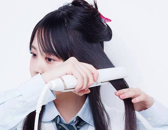 ２　サイドは浮かしながら通す
