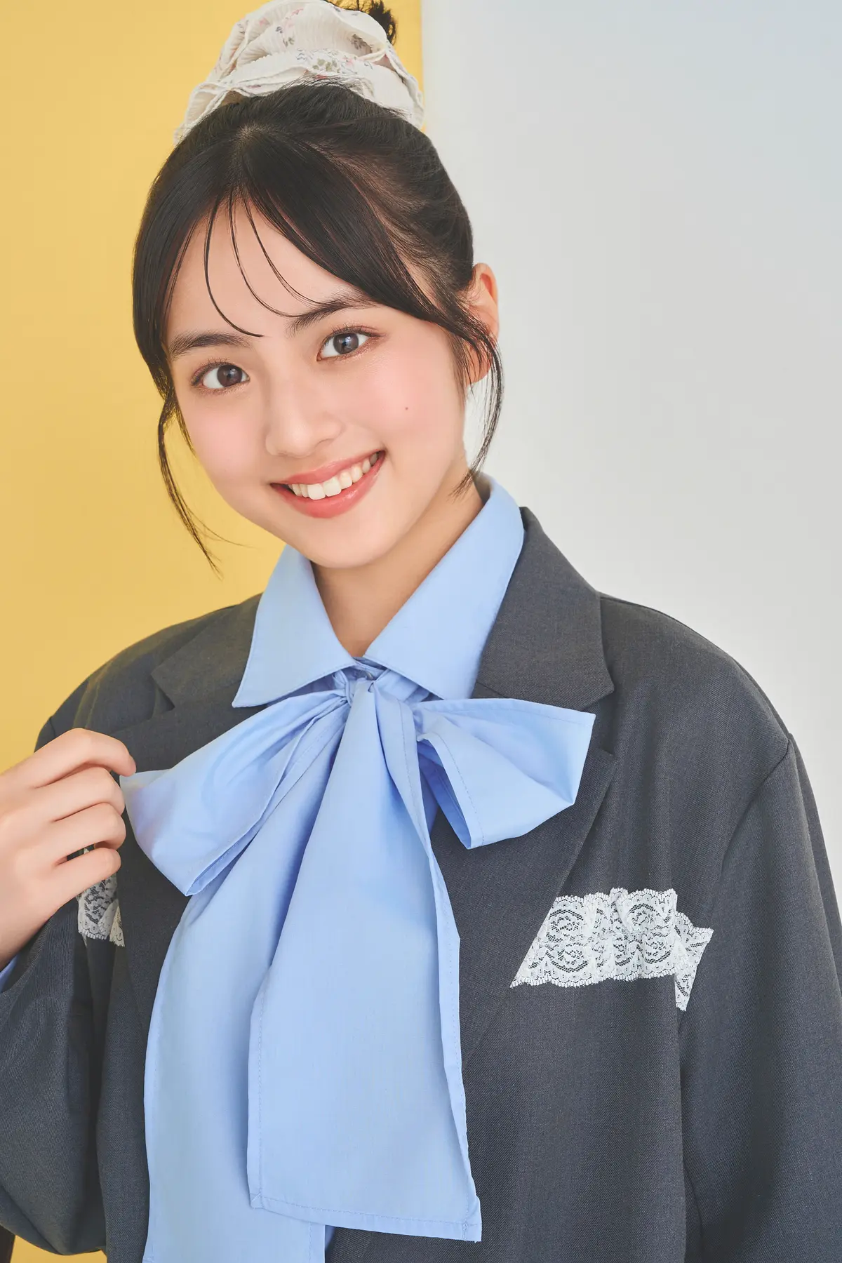 ジャケット着回しの竹下優名の笑顔カット