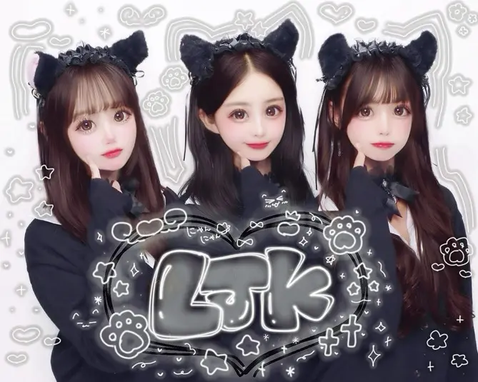 3人▶︎ポーズをそろえるとまとまり感UP！