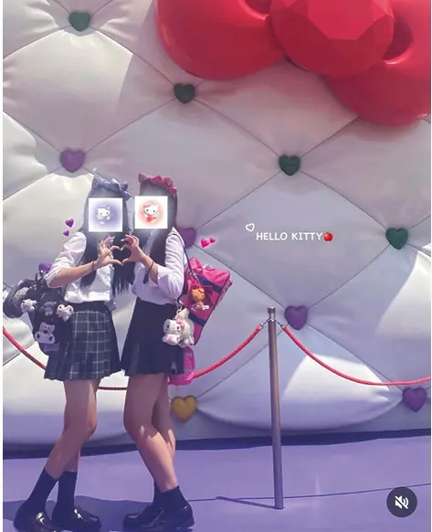 色ちワッペでユニバ！ 映えるし相性バツグン