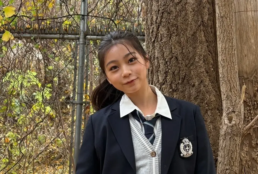 【稲光亜依】春号オフショット