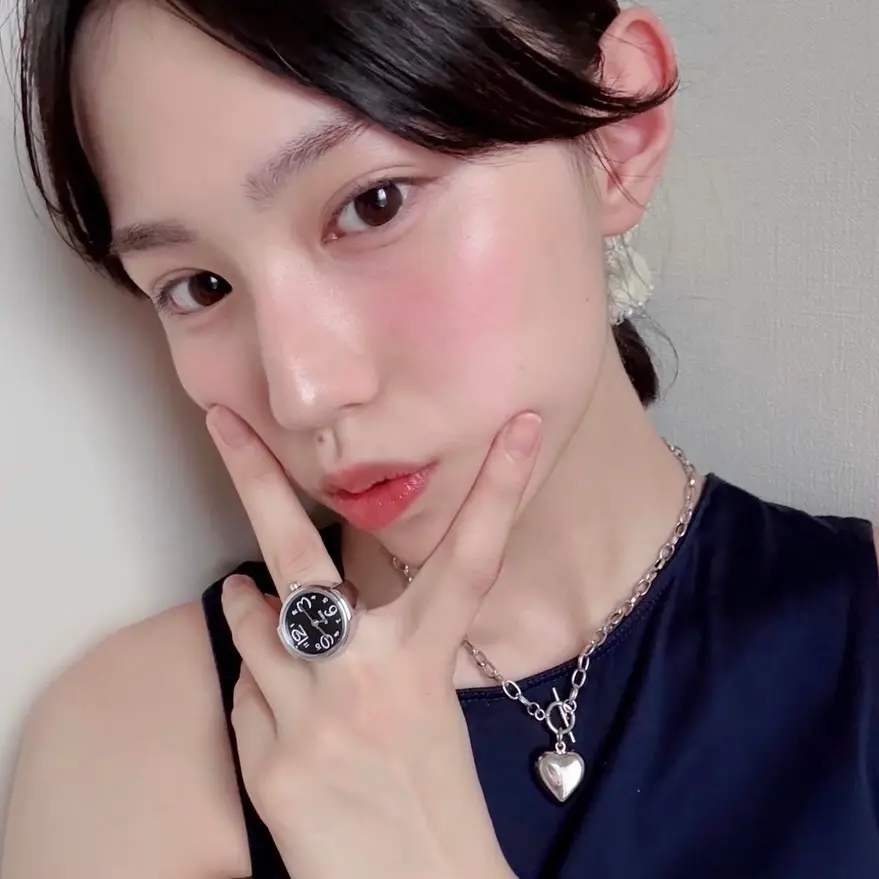 森﨑美月『SHEIN』のリングウォッチ