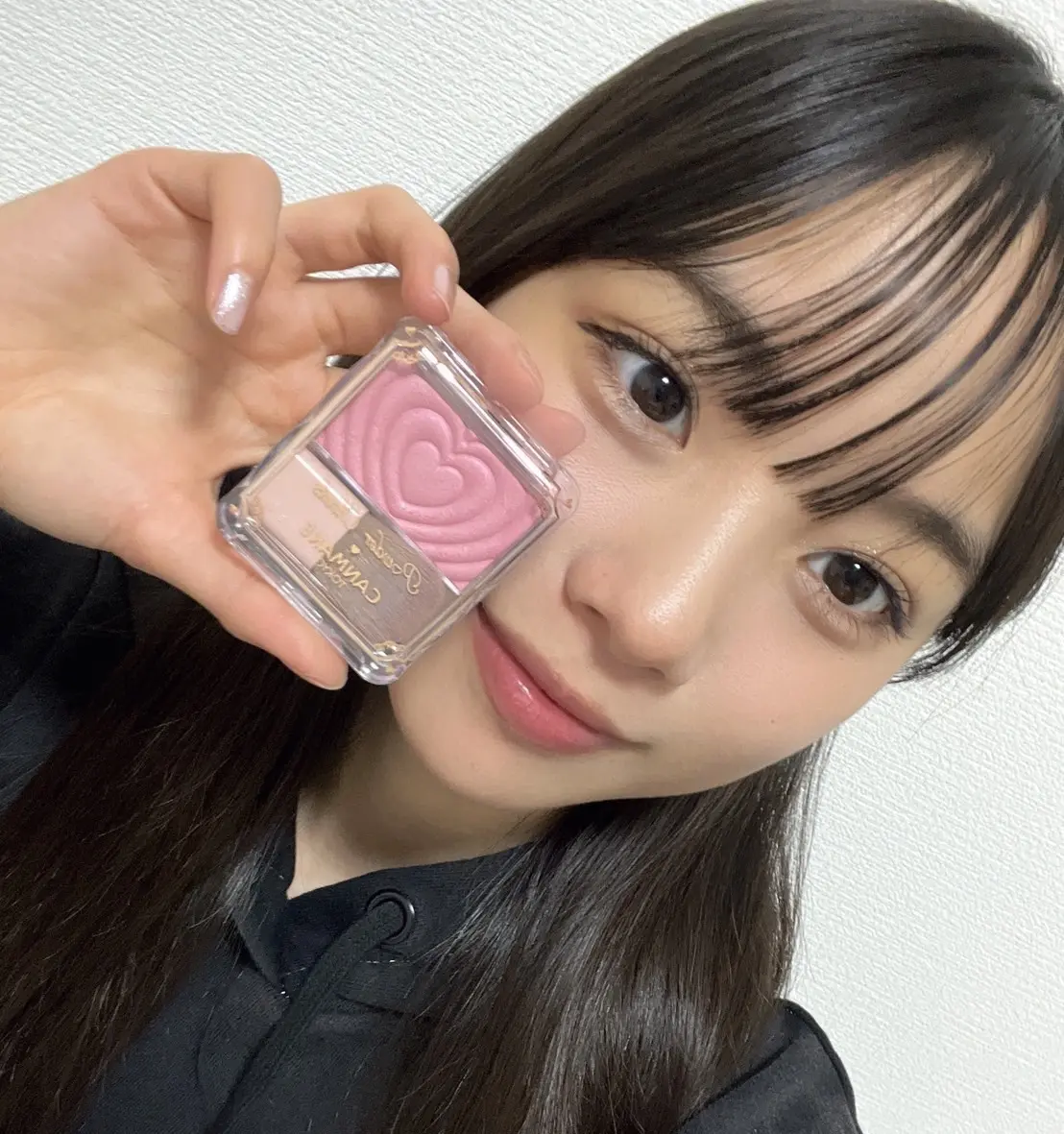 松本麗世『CANMAKE』のチーク