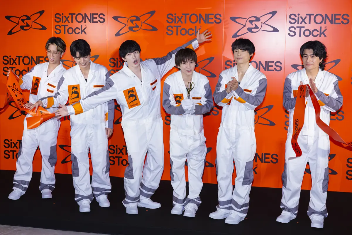 使用したハサミは“ゴールド”と、細部にもSixTONES要素が！