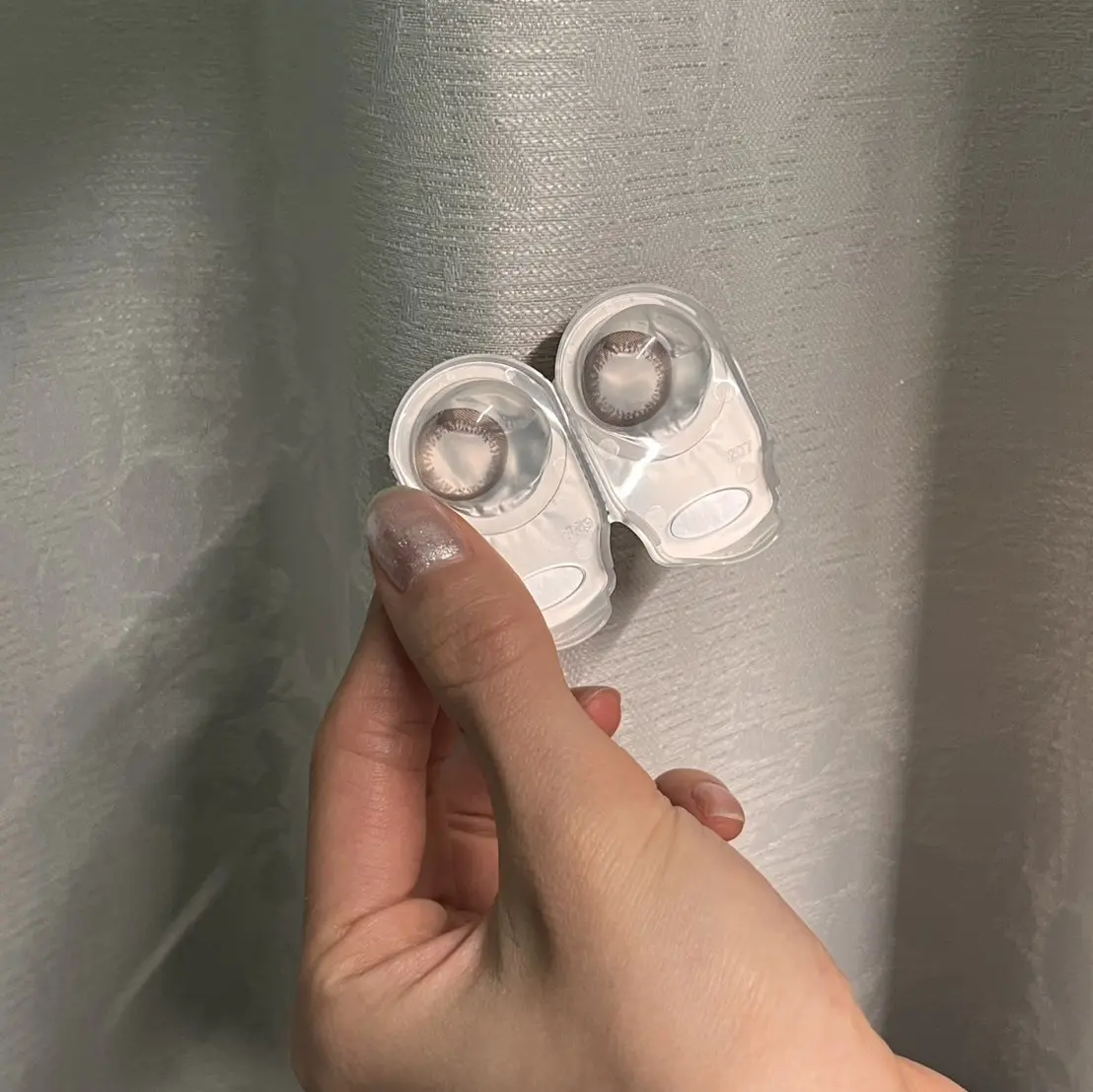 松本麗世 カラコン