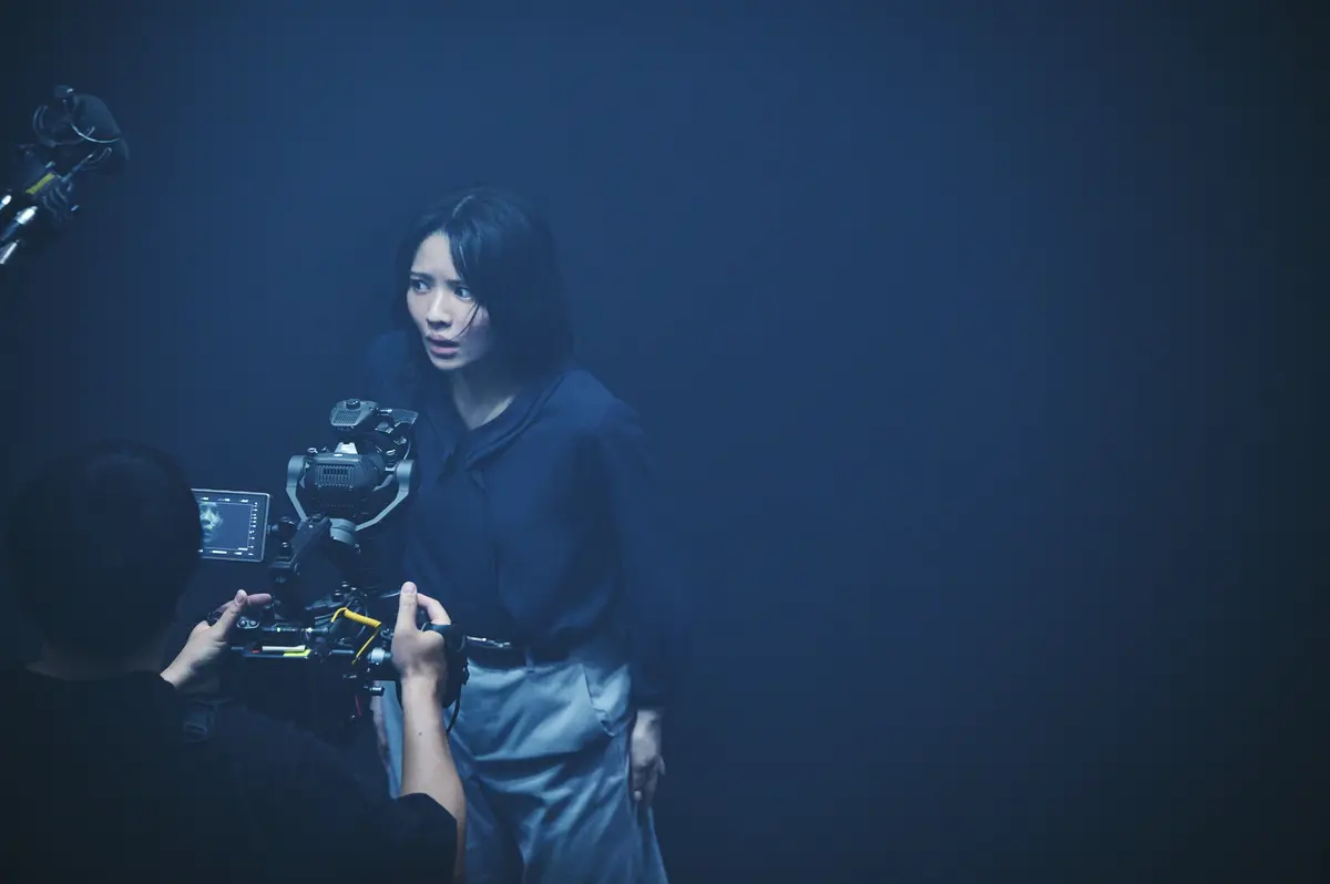 恐怖の表情を演じる鎮西さん