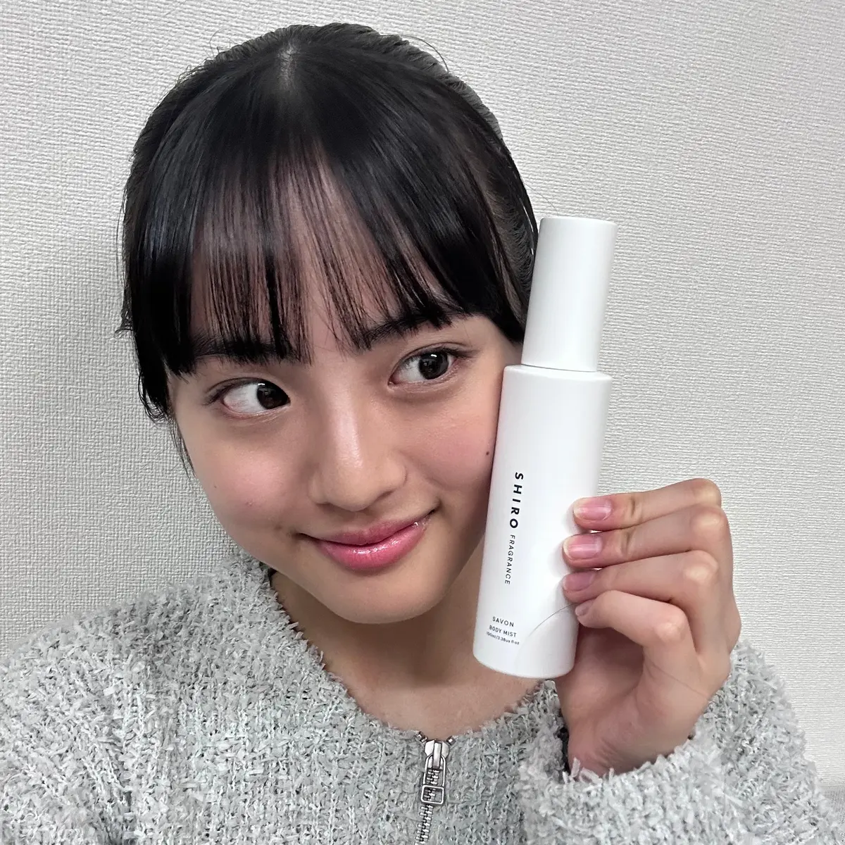 竹下優名『SHIRO』のボディミスト