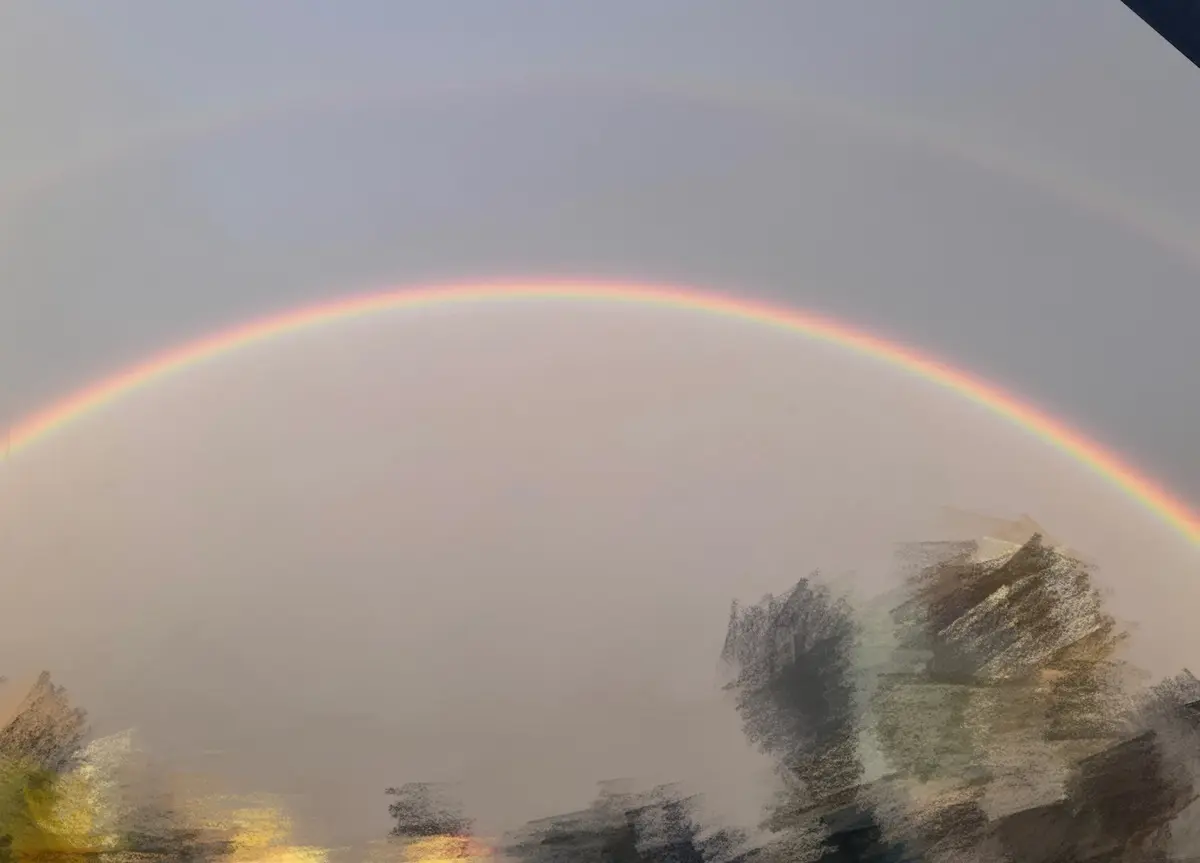 髙橋　ブログ　虹