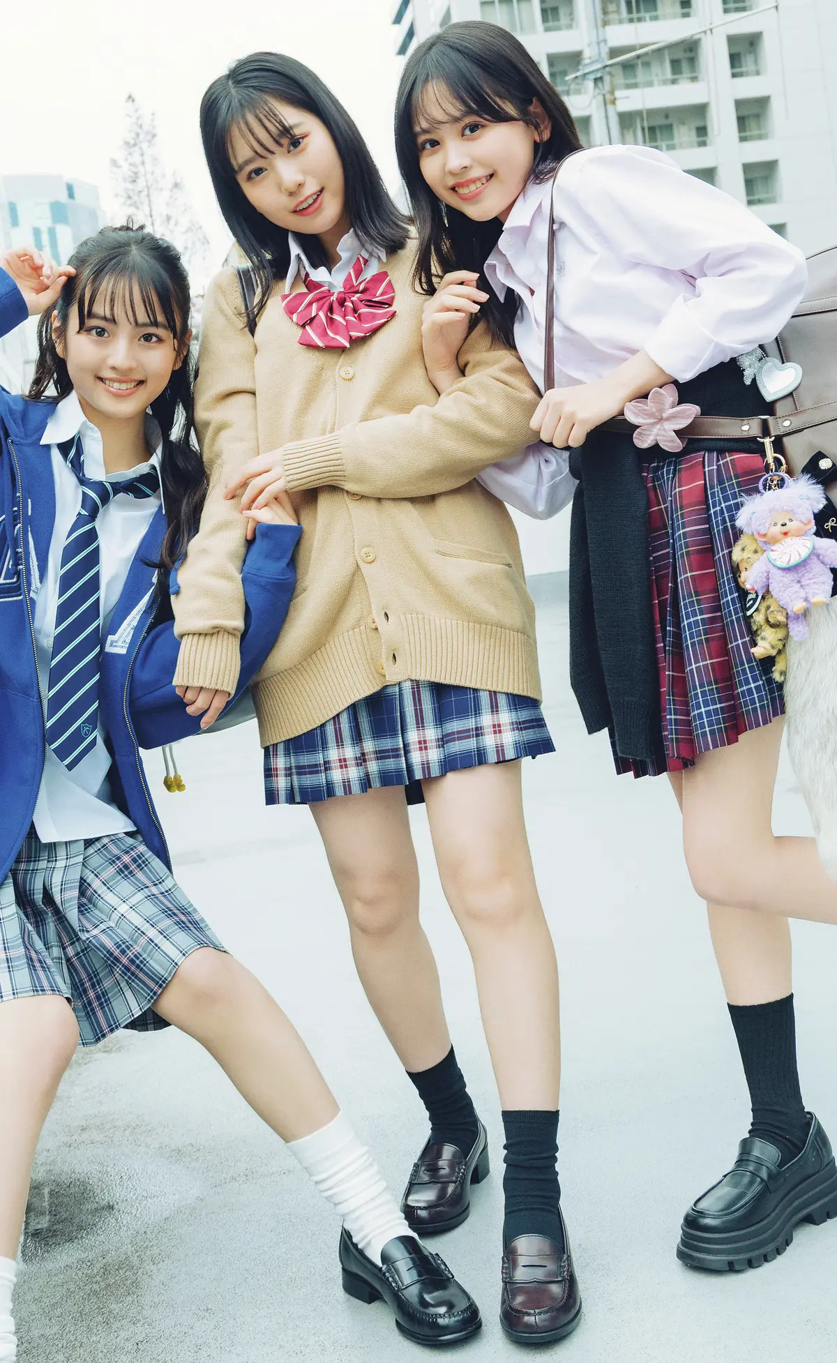 おしゃれをめいっぱい楽しみたいSJK。流行りのギャル風味をちょっぴり取り入れ、学校も放課後も満喫しよ！ 春号からST㋲に仲間入りした増田三莉音（乃木坂46）も一緒に、新SJKトリオでお届けします♡