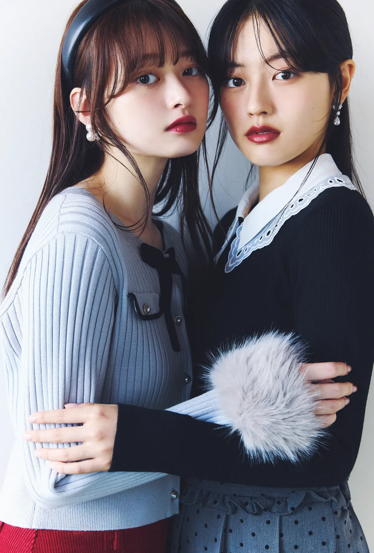 こっくりカラーで高嶺の花の存在感を演出。令嬢ニット×ボルドーリップ