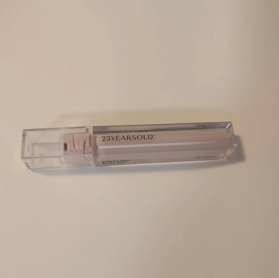 佐々木満音『23イヤーズオールド』のコンシーラー