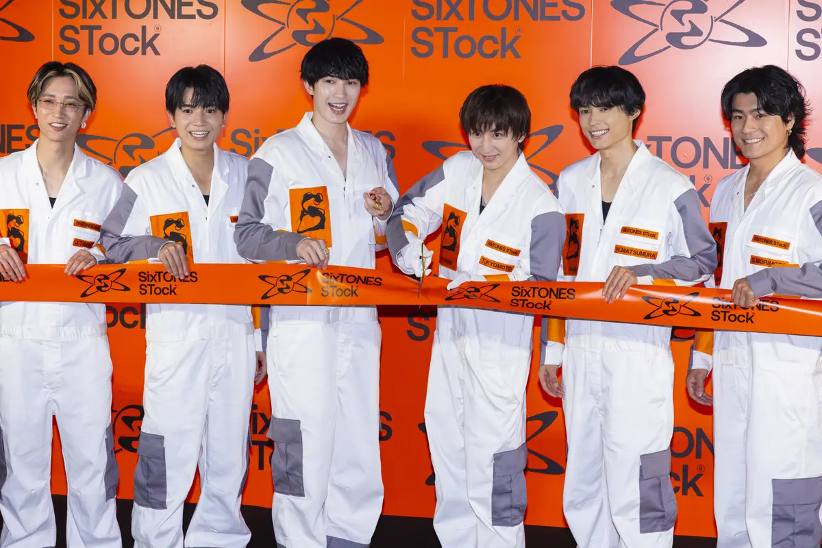 『SixTONES STock』の会見に臨むSixTONESのメンバーたち