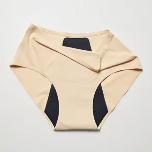 エアリズム吸水サニタリーショーツ ジャストウエスト￥1990／ユニクロ