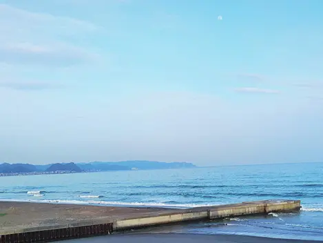 月島琉衣　晴れた日の海