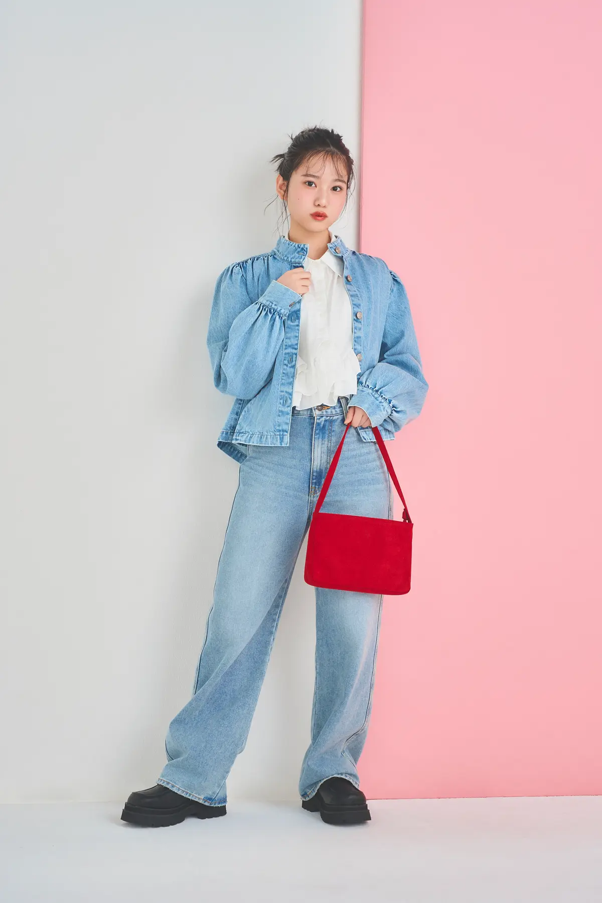 増田三莉音のデニムオンデニムコーデ