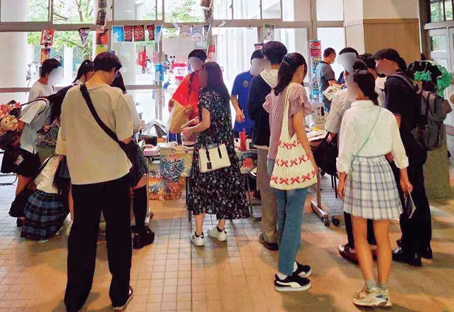 激安価格で販売される「文常バザー」も必見！