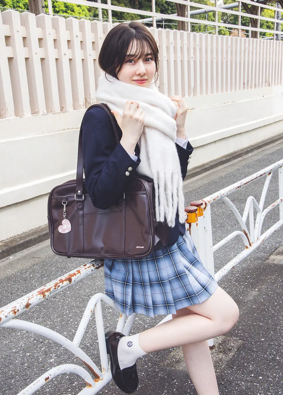 白マフラー