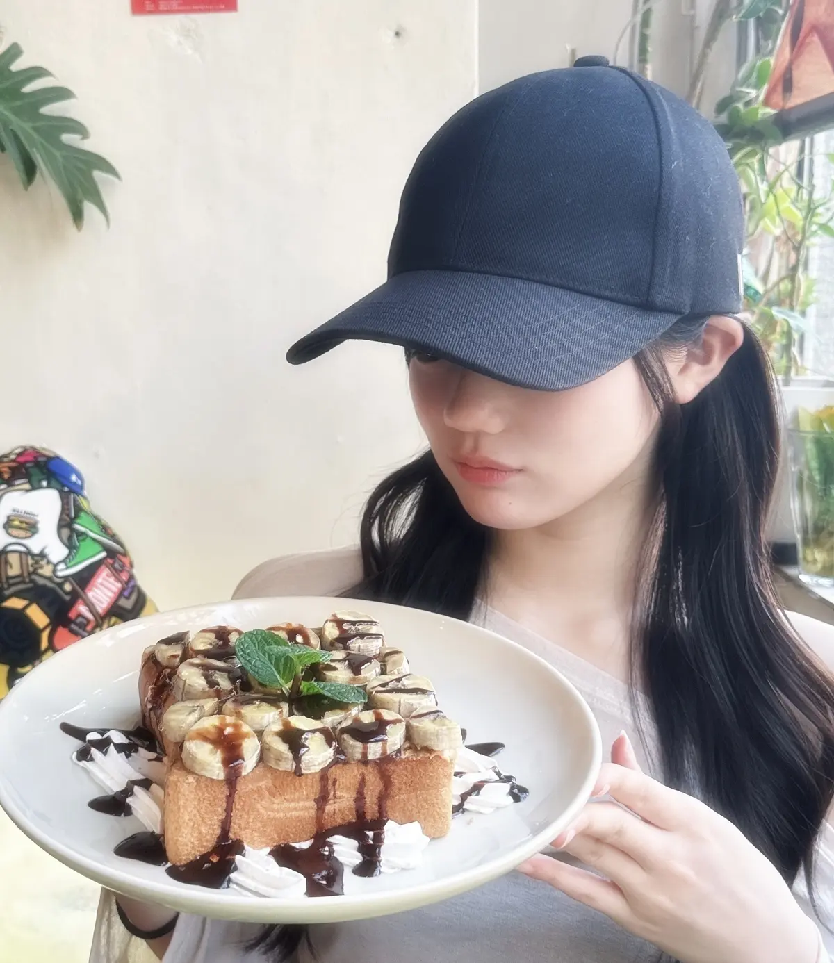 中島瑠菜が興味があるのはキャップ！