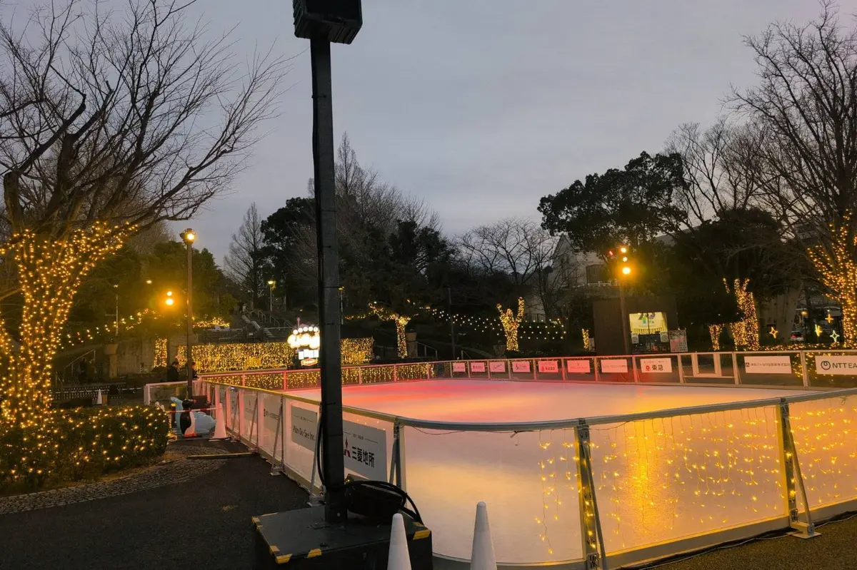 佐々木満音・山下公園のスケートリンクで撮った写真