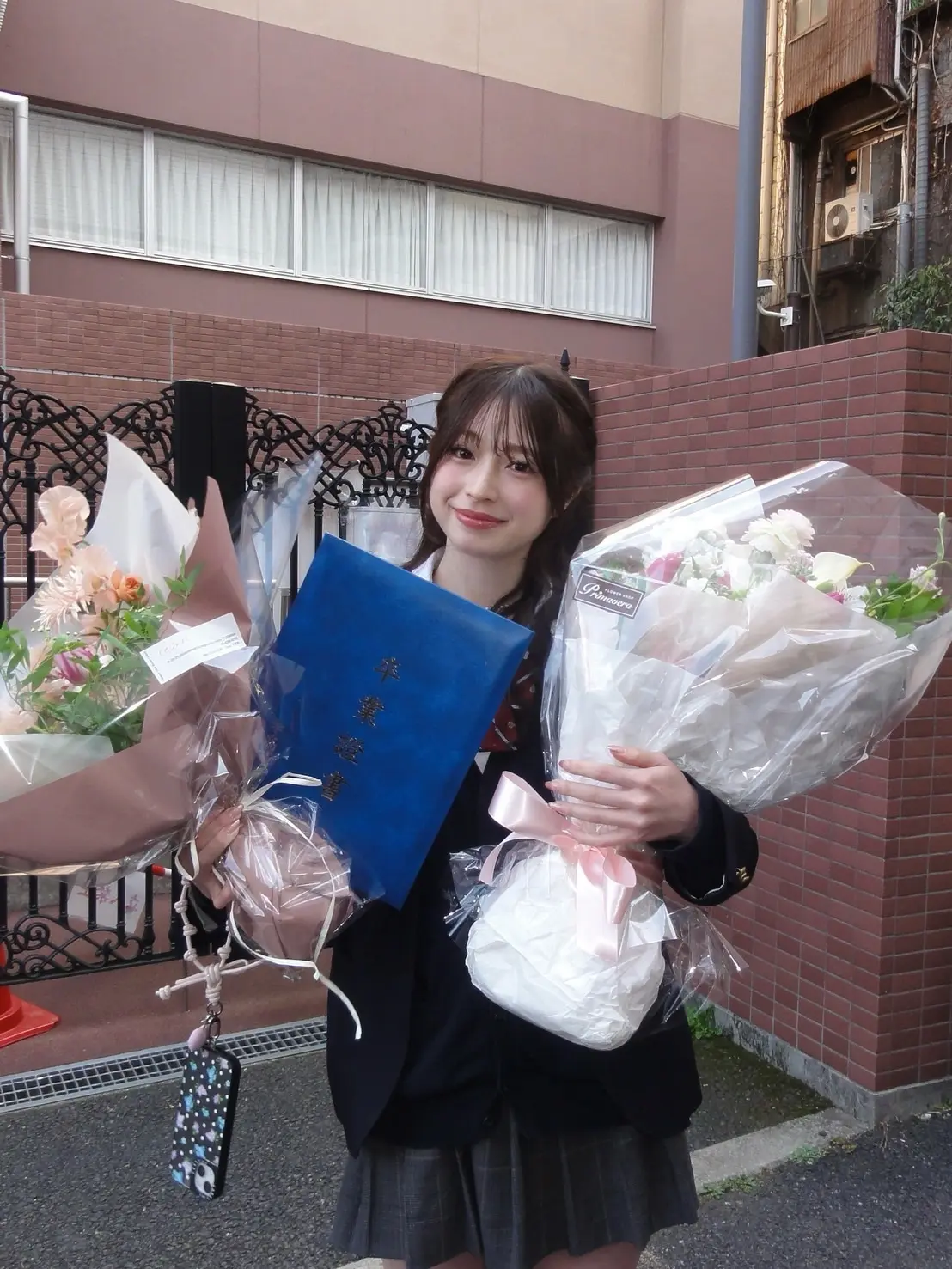 葛西杏也菜・卒業式の写真２