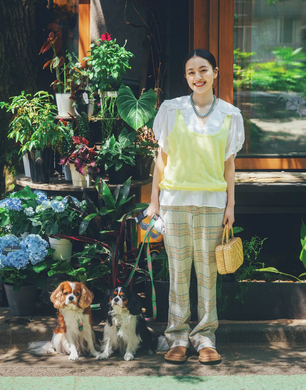 古着屋さんで惹かれるきれいめデザインのブラウスをハンサムに仕上げたい