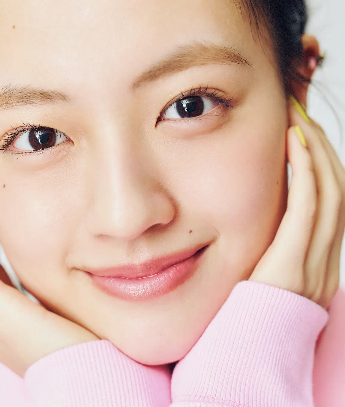 上坂樹里　顔のアップ