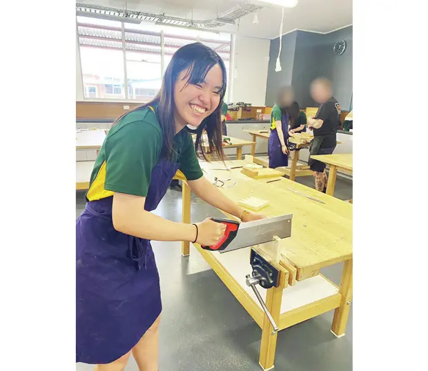 日本の“技術・家庭” のような ウッドデザインの授業