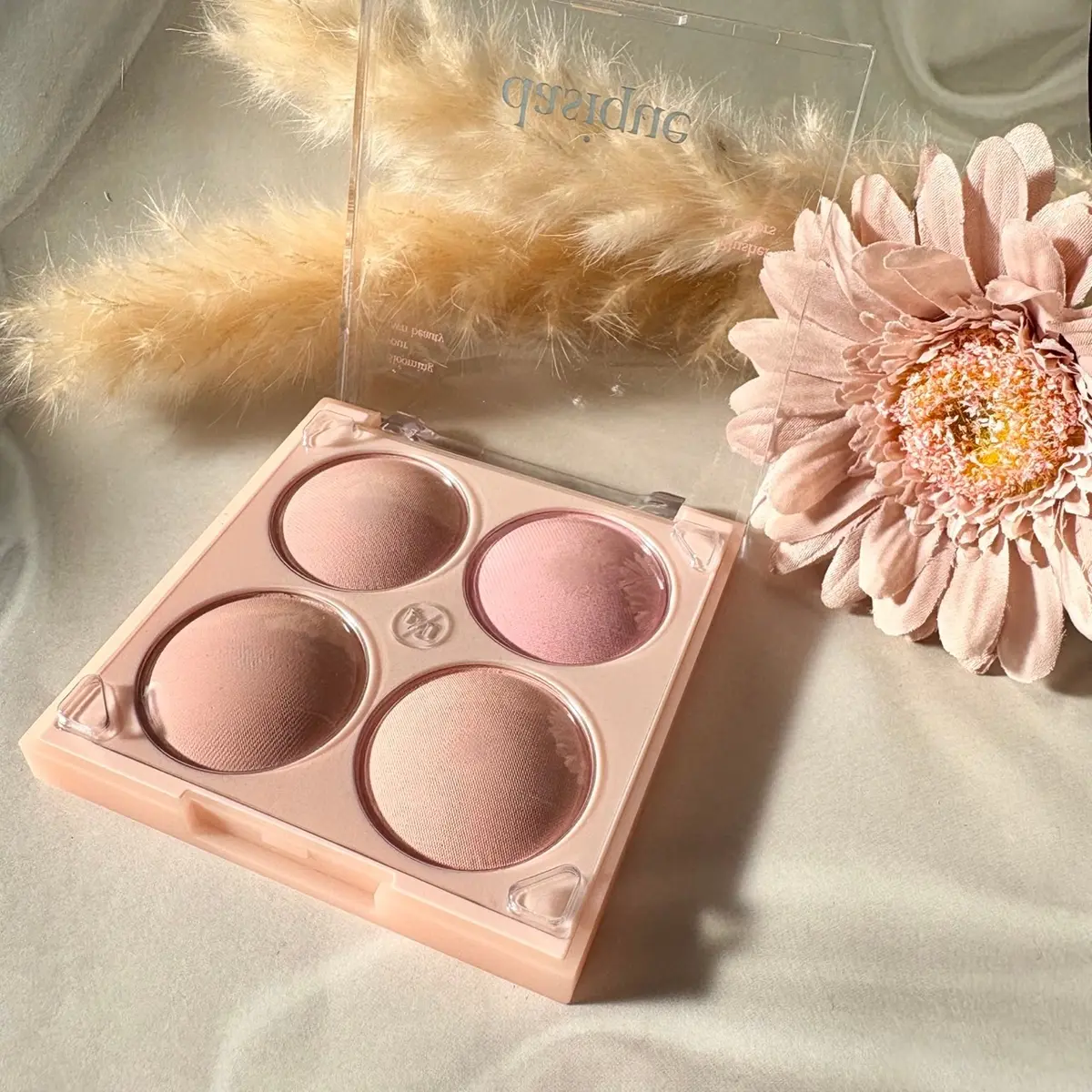 森﨑美月『デイジーク』のチーク