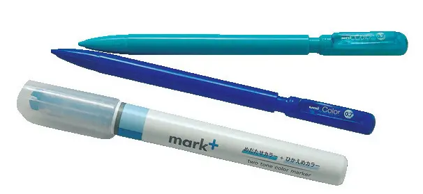 カラーシャーペンが使える！