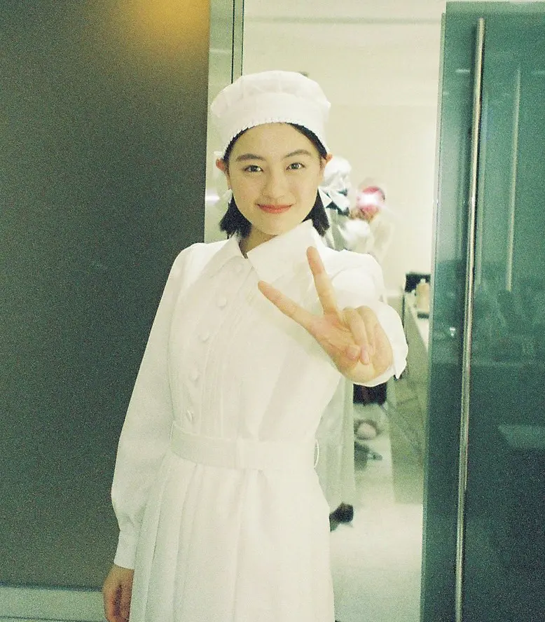 上坂樹里　フィルムカメラにハマってる