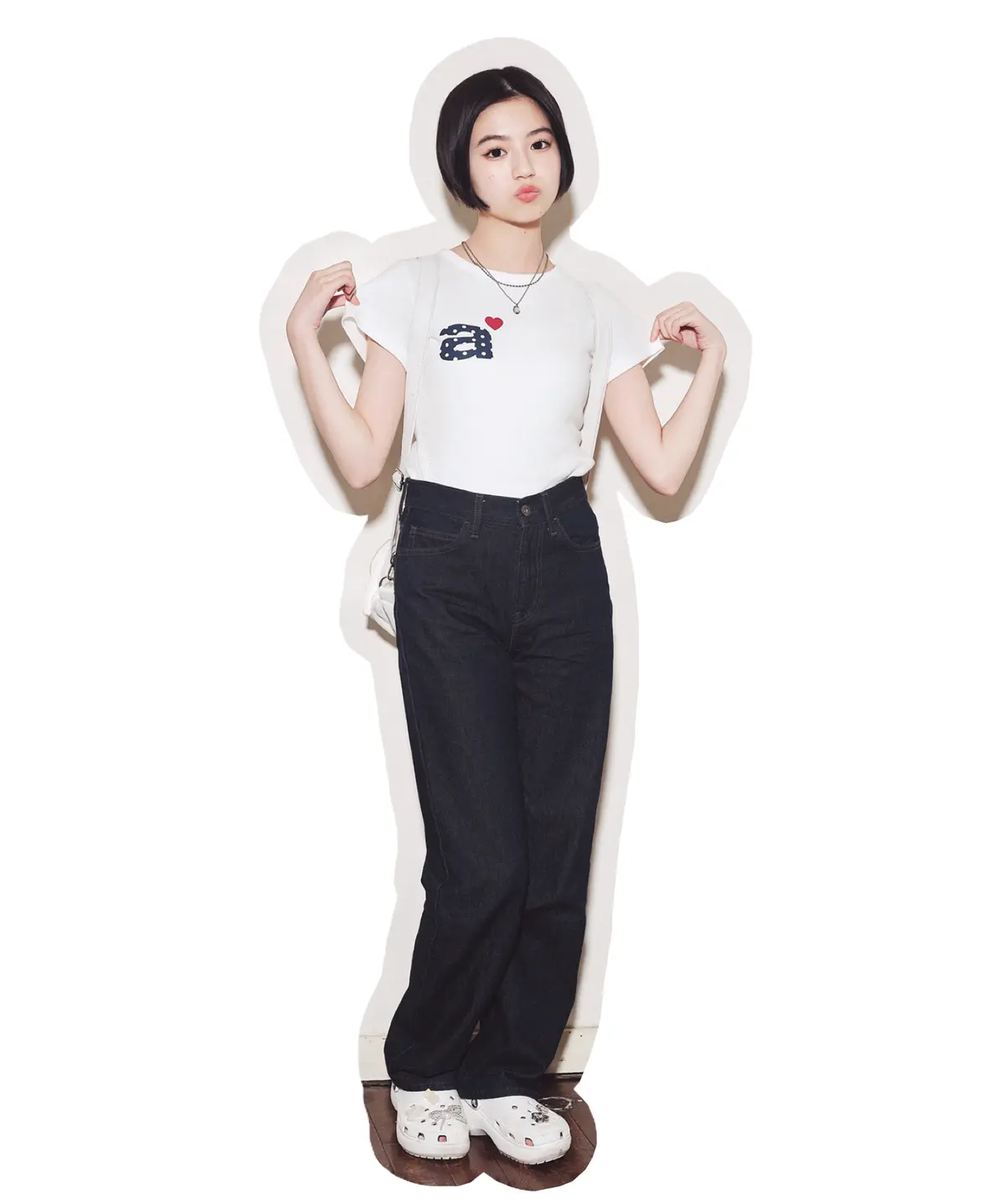 佐々木満音はTシャツのロゴがフレンチマリンのアイコン♡