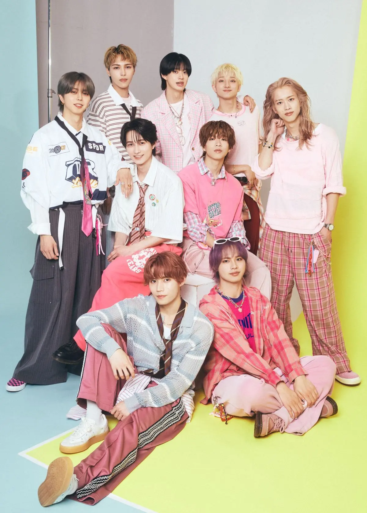 BUDDiiS　9人グループ　スターダスト　
