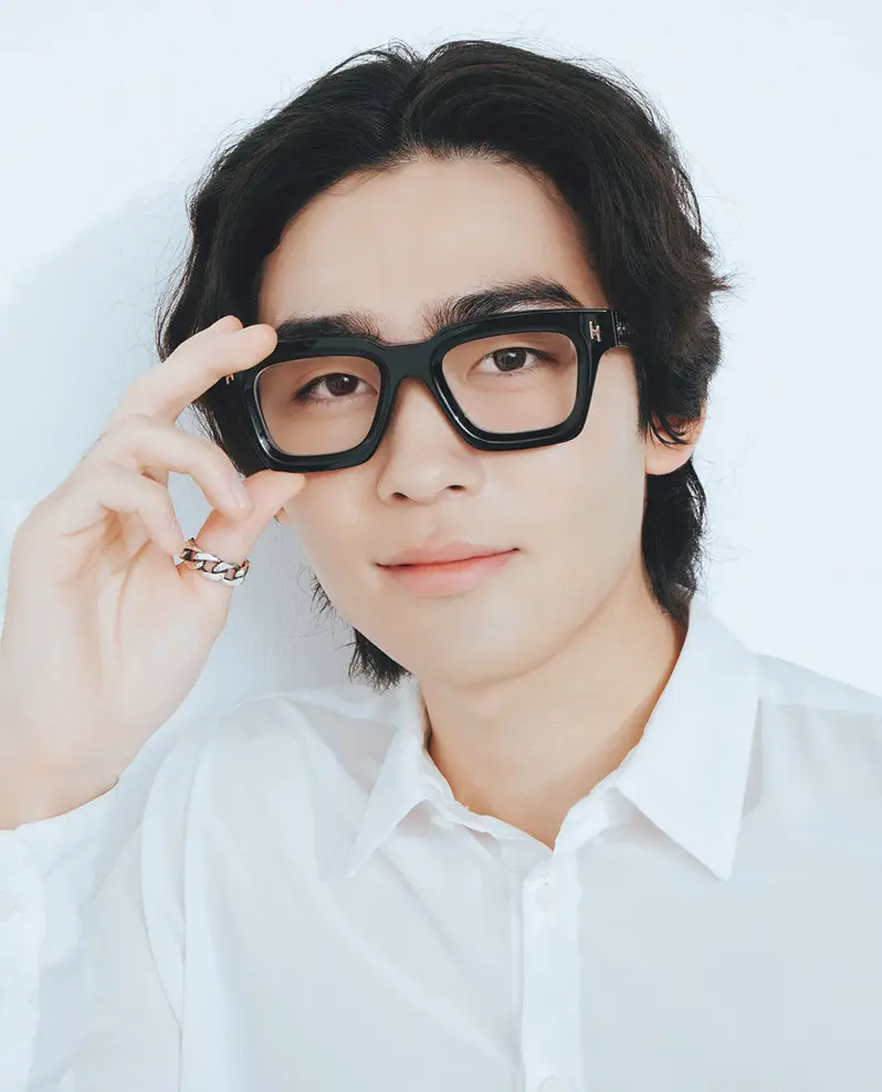 市川染五郎さん メガネ