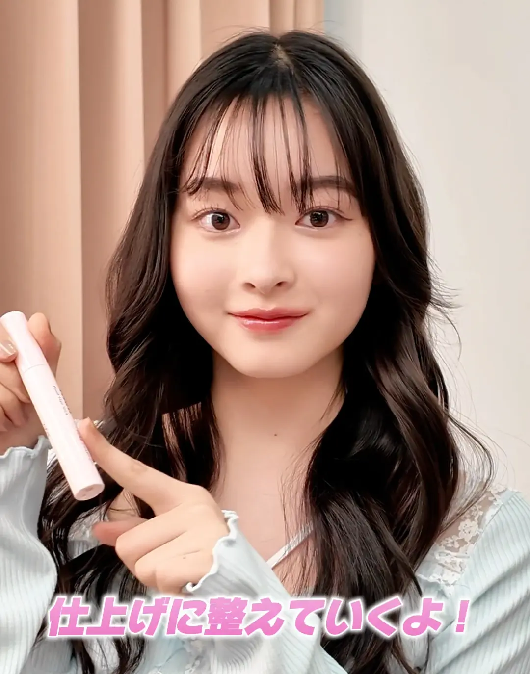 ヘアアレンジ 巻き髪 梅雨対策
