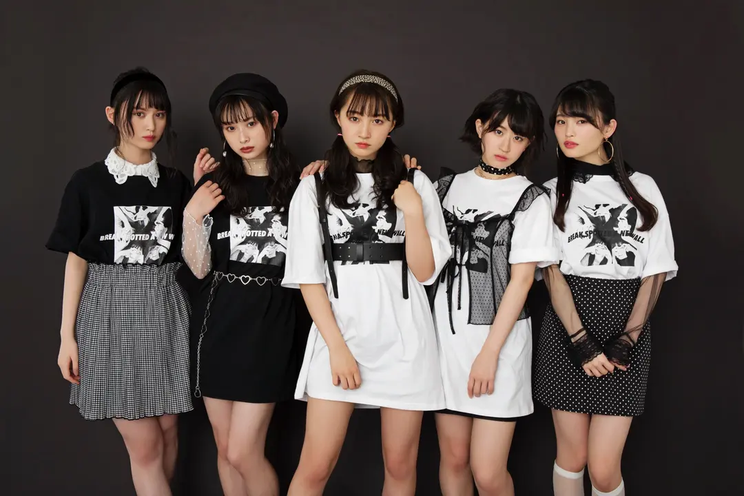 NMB48×WEGOコラボTシャツがついの画像_1