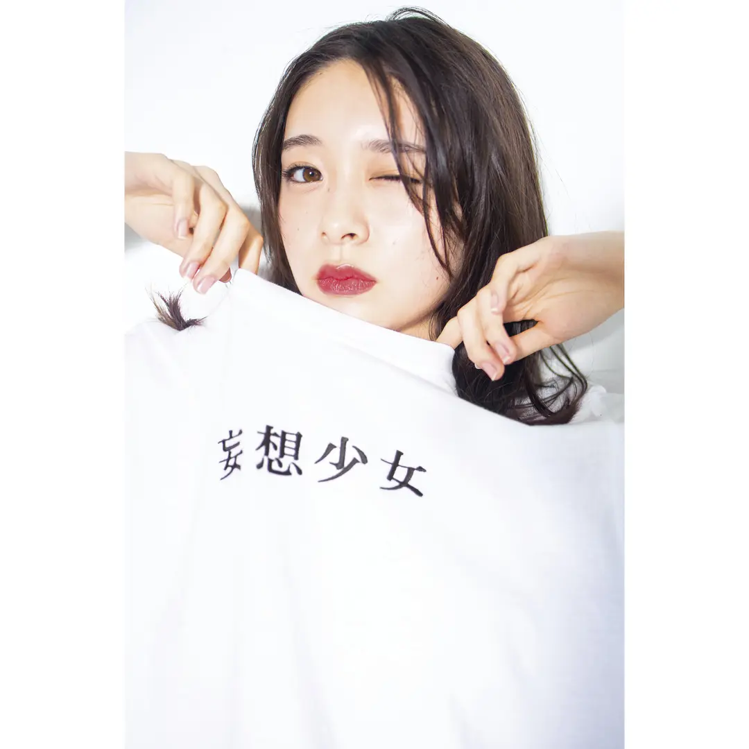 Tシャツ着る日に♡　ボーイッシュ赤リップの画像_1