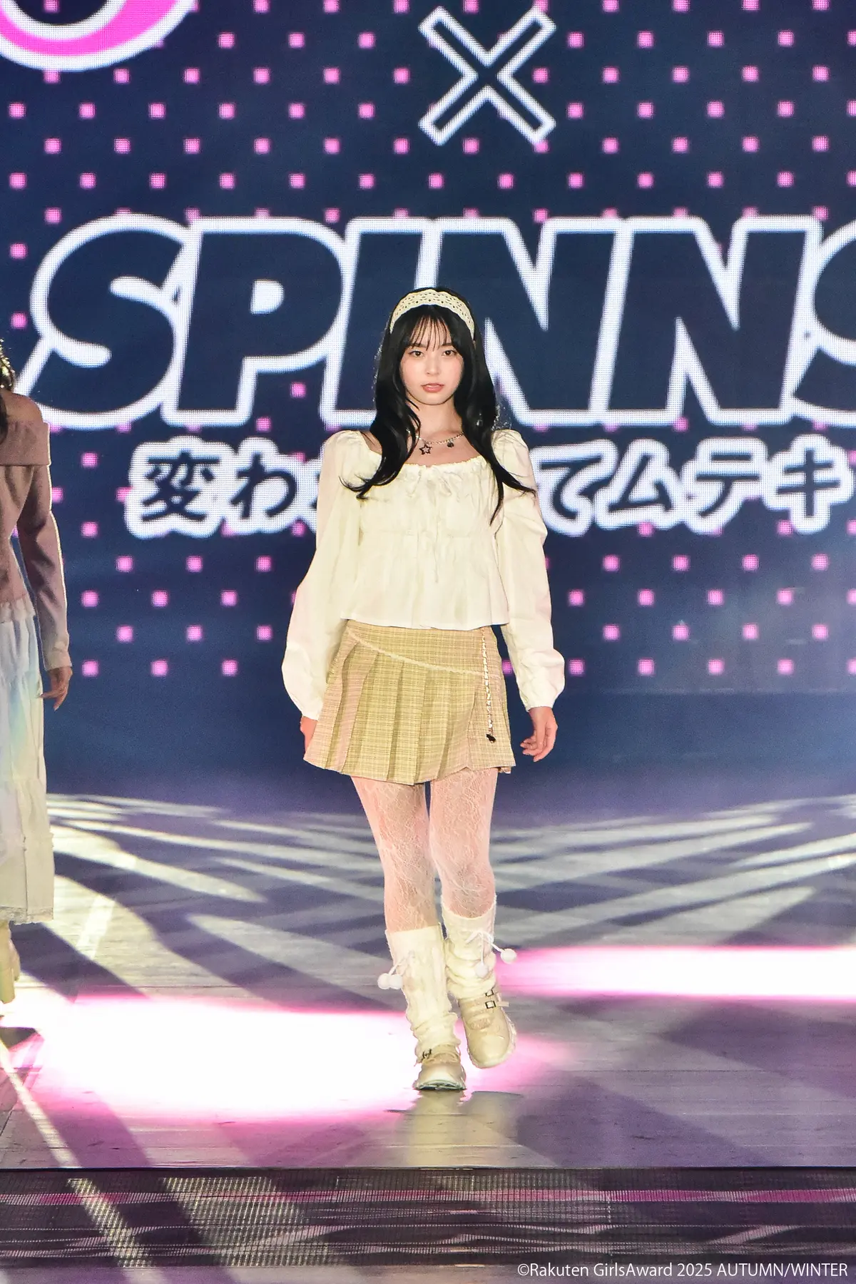 小國舞羽のランウェイ