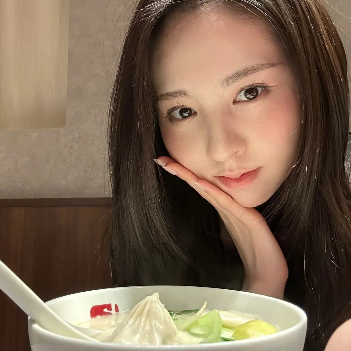 【入江美沙希】辛さ0の麻辣湯！