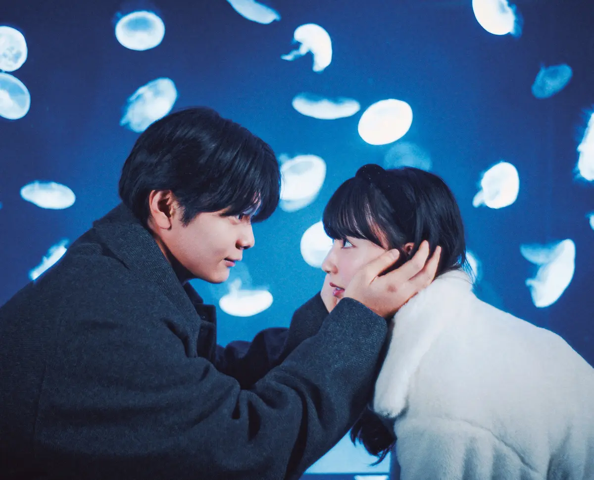 2位　ほっぺたを両手で包んでくれる