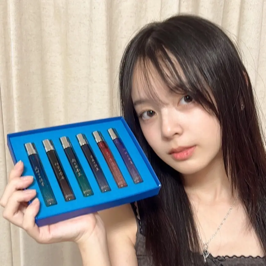 小國舞羽『Libroaria』の香水