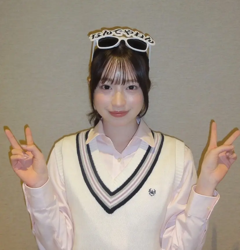 葛西杏也菜 なんでやねんサングラス