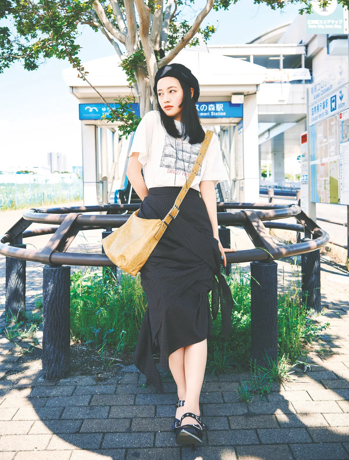 上坂樹里　水族館コーデ