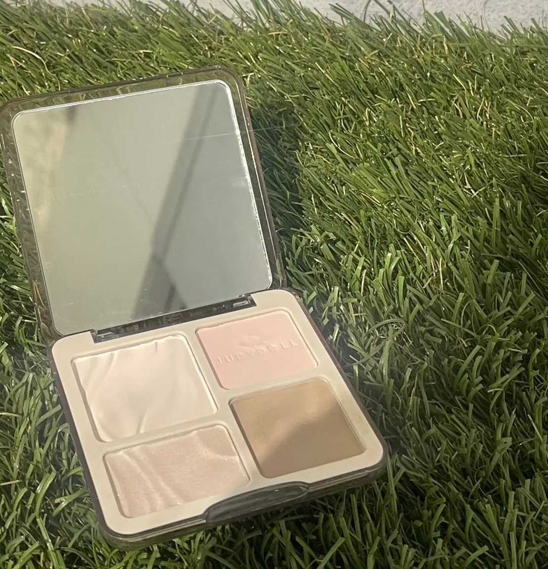 石川花『JUDYDOLL』のパレット