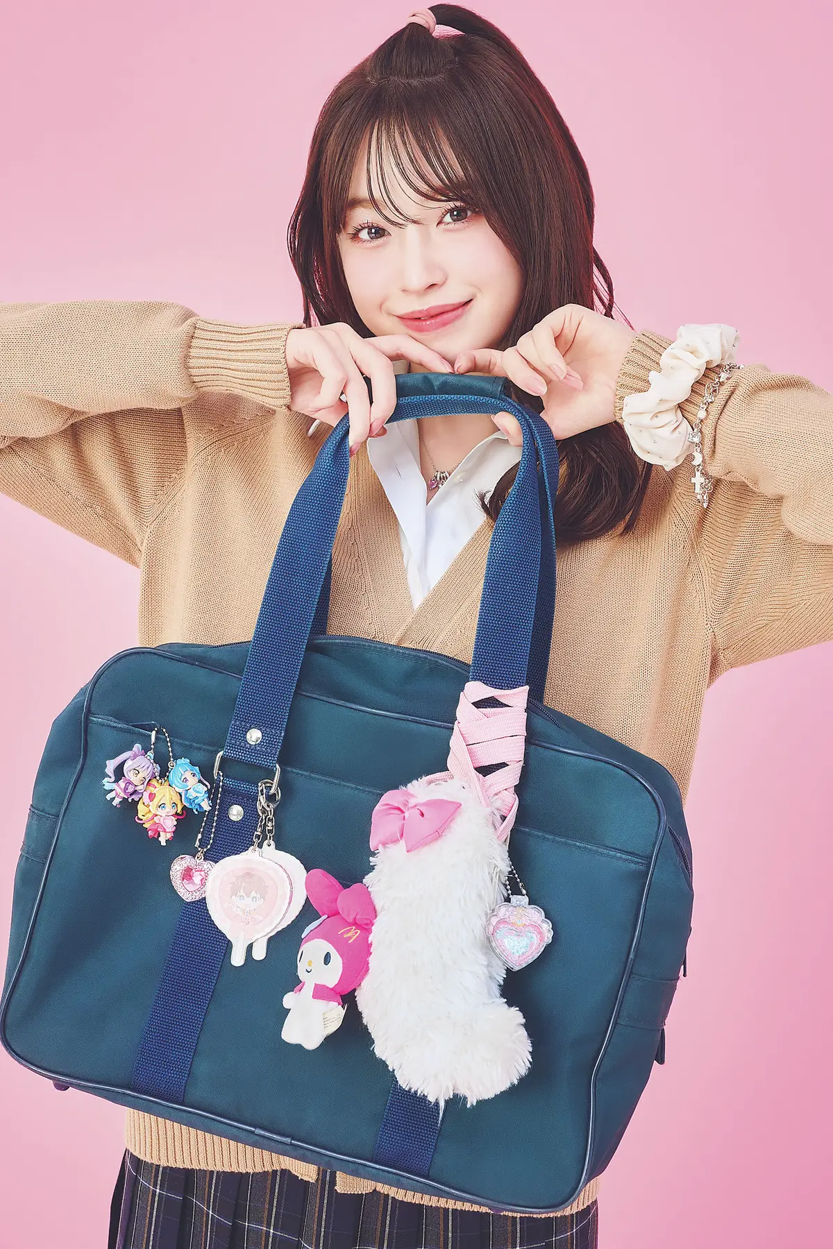 葛西杏也菜は物に執着はなし、青春満喫アイテムはフル装備JK