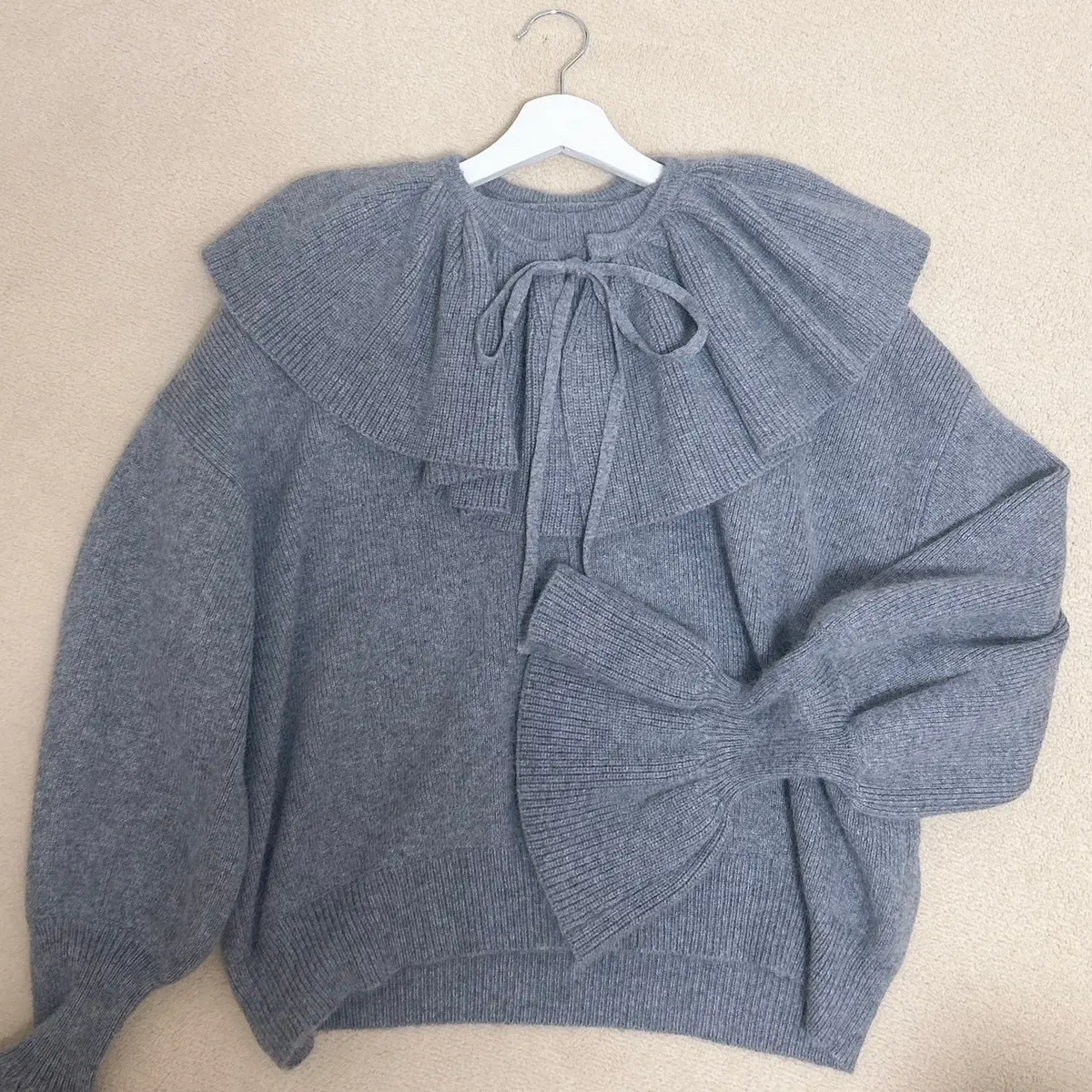 川瀬翠子『メゾンスペシャル』のニット