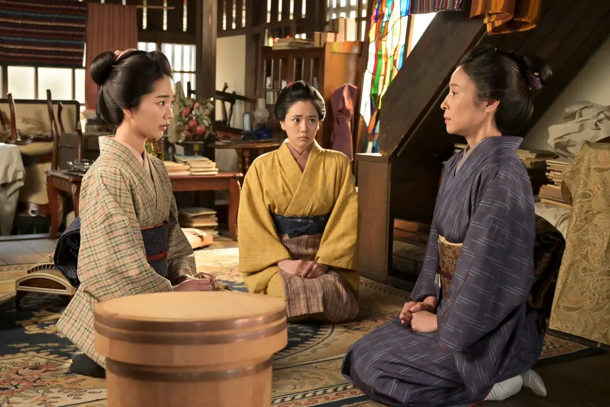 NHK連続テレビ小説『風、薫る』　母と姉のやりとりを見守る安