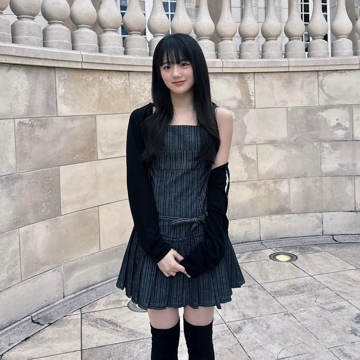 中島瑠菜『アンドマリー』のワンピース